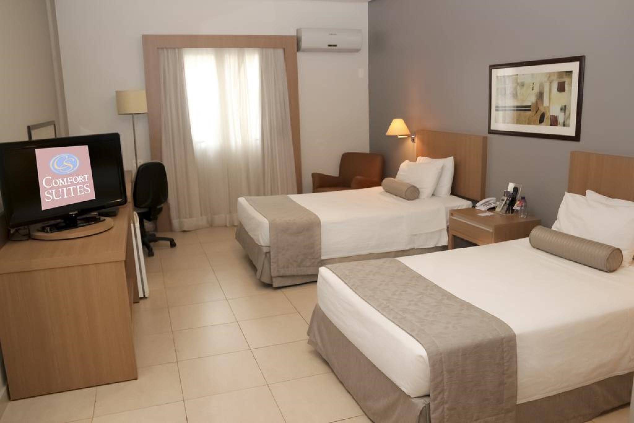 Comfort Suites Flamboyant Goiania Exterior photo