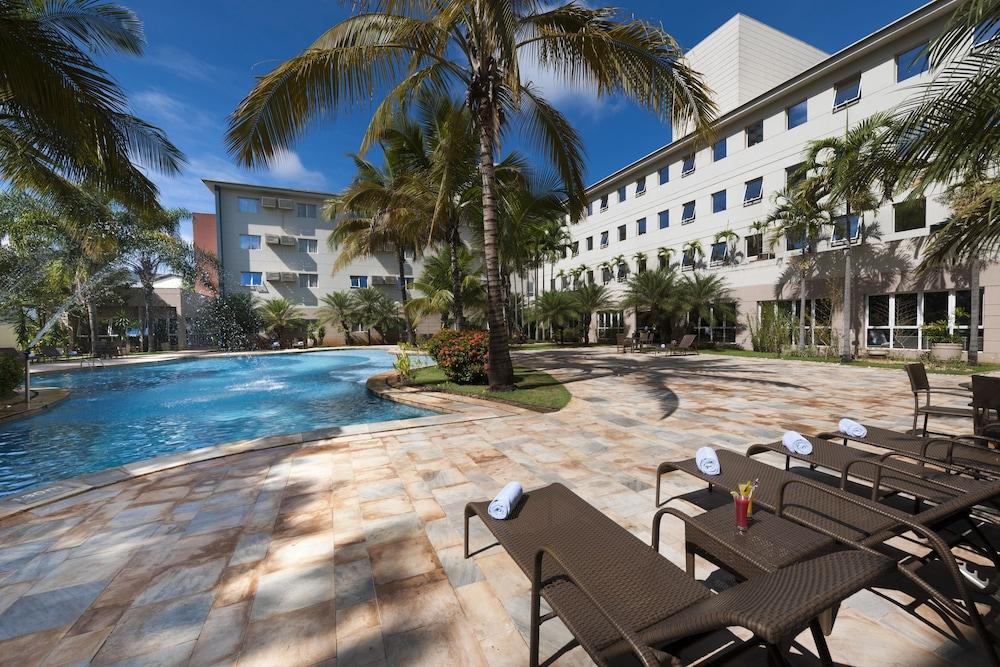 Comfort Suites Flamboyant Goiania Exterior photo